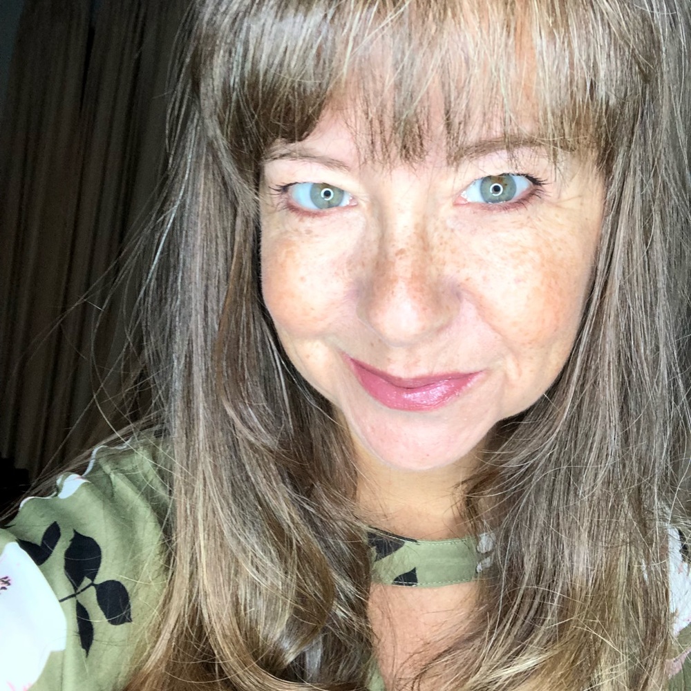 Meet your Posher, Brooke